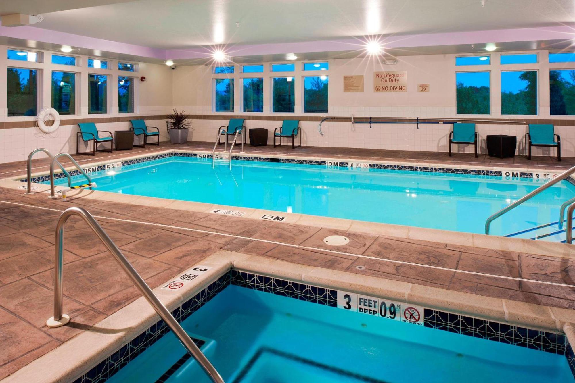Towneplace Suites By Marriott Bethlehem Easton/Lehigh Valley Hollo Bagian luar foto