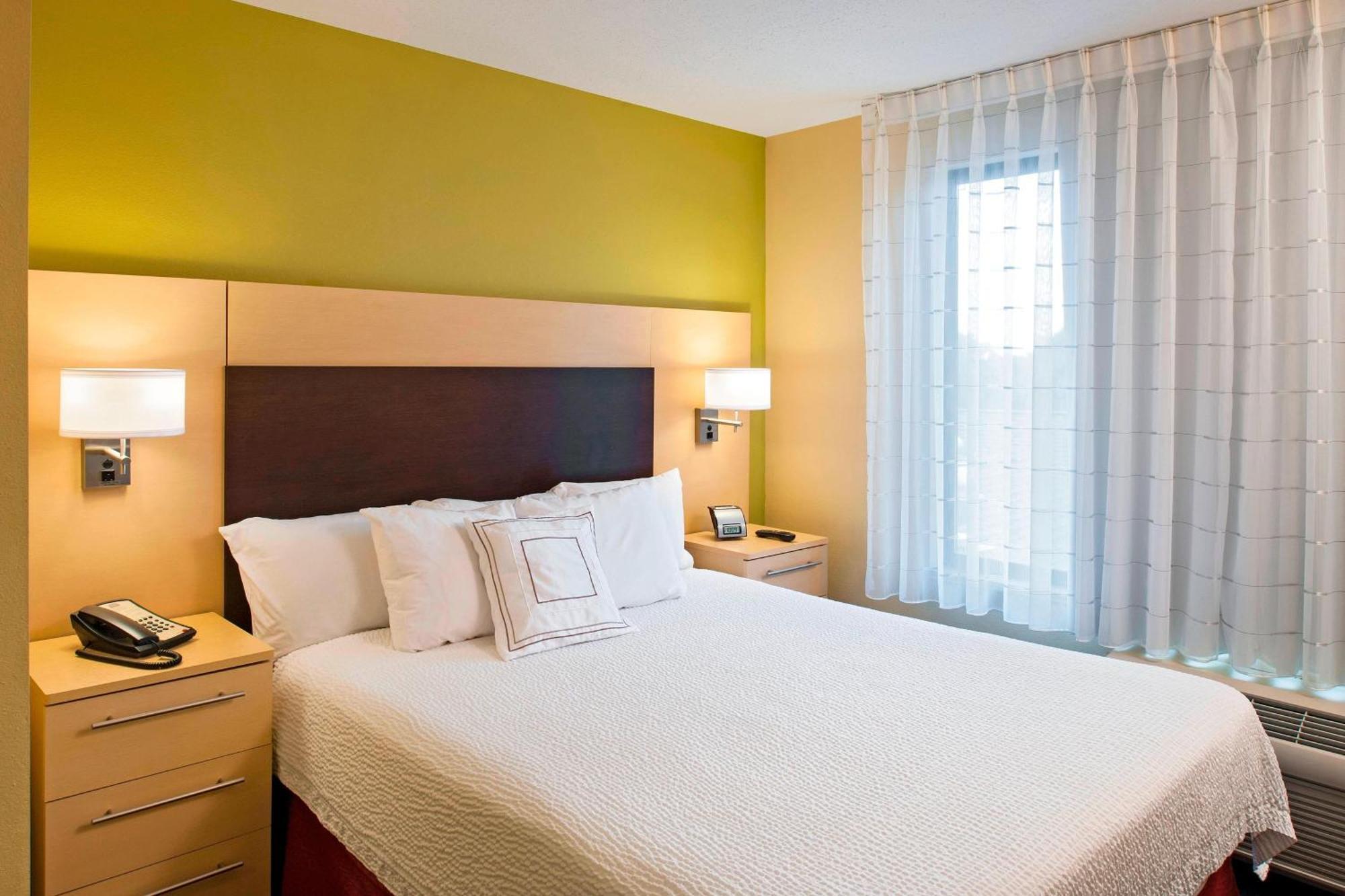Towneplace Suites By Marriott Bethlehem Easton/Lehigh Valley Hollo Bagian luar foto